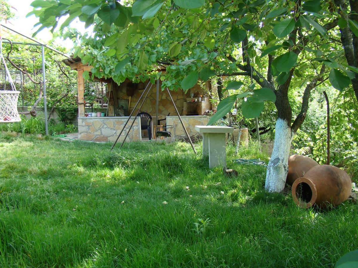 Guest House Ucha Mtsʼkhetʼa Zewnętrze zdjęcie